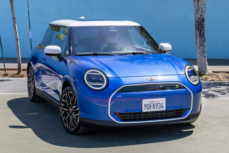 New 2024 Mini Cooper Electric interior and soundtracks revealed