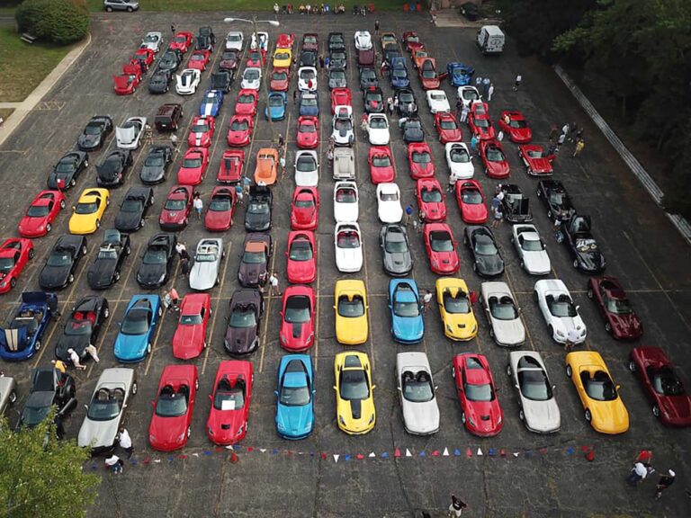 Corvettes On Woodward Help Cure Hunger In Michigan