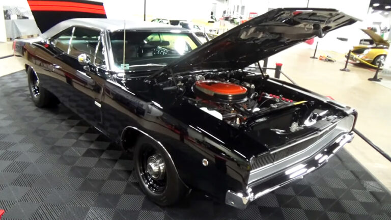 1968 Dodge Charger RT 426 Hemi Style Power and Performance