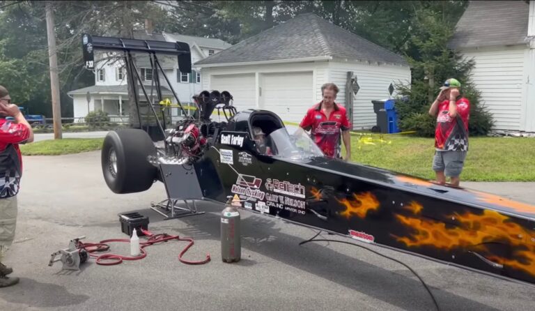 Top Fuel "Throttle Whack" Gets The Neighbors' Attention