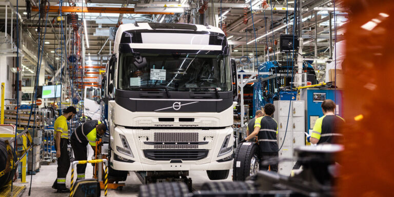 Volvo Trucks launches electric truck production in Ghent