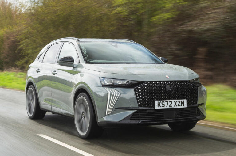 DS 7 to go electric-only from 2025 alongside Lancia counterpart