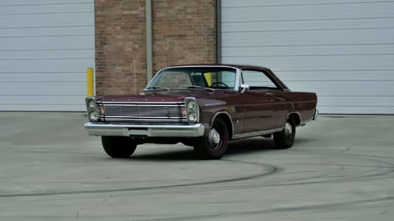 1965 Ford Galaxie 500 - 1965 / front side