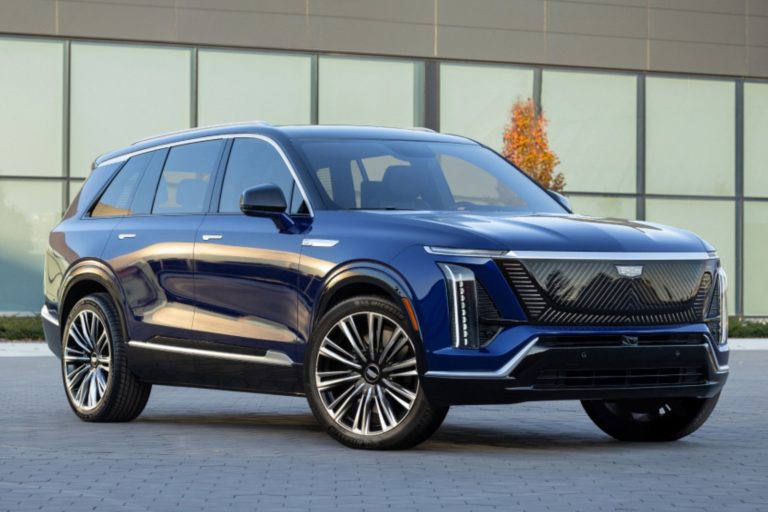 2026 Cadillac Vistiq Is A Three-Row Electric SUV With Plenty Of Style