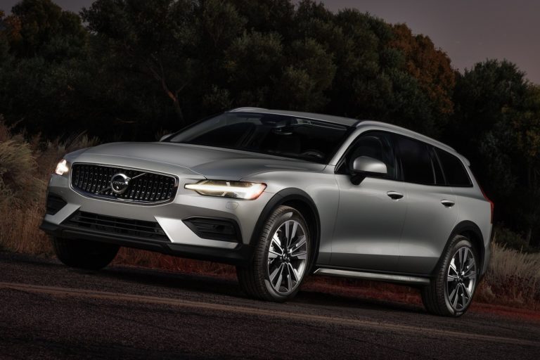 Driven: 2024 Volvo V60 Cross Country Beats The Station Wagon Stigma