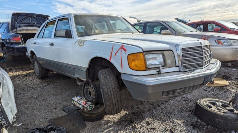 Junkyard Gem: 1988 Mercedes-Benz 420 SEL