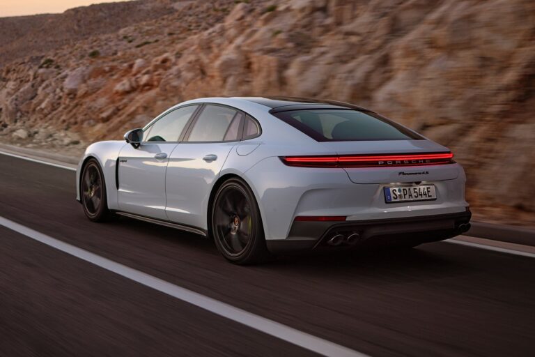 2025 Porsche Panamera E-Hybrid: Review, Trims, Specs, Price, New Interior Features, Exterior Design, and Specifications