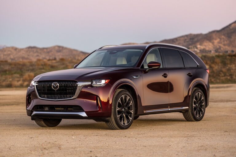 Driven: 2024 Mazda CX-90 Zigs While Everyone Else Zags