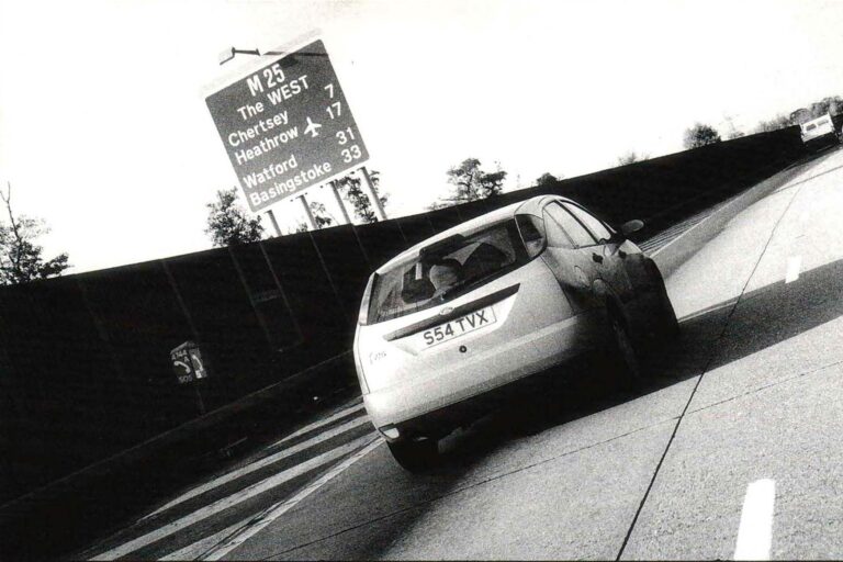 Driving 100 laps of the M25 in the 1999 COTY-winning Ford Focus