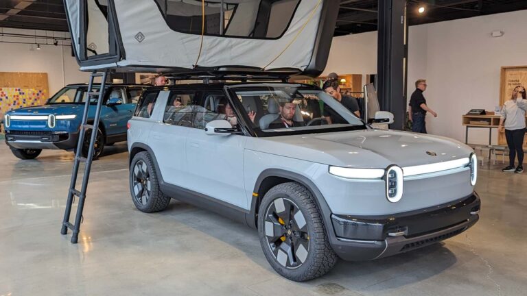 Rivian Plans To Make Up To 155,000 R2 SUVs Annually In Illinois